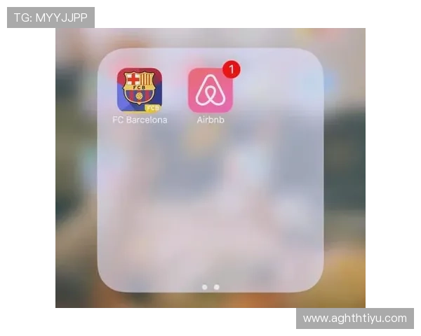 足球直播手机官网拥有丰富的赛事资源库，回放功能让你不错过任何精彩瞬间